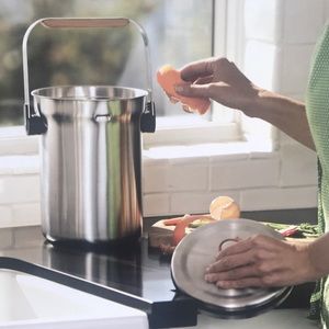 1.2 gallon compost pail w filter